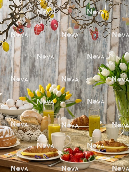 N2300578 Easter table with Tulips